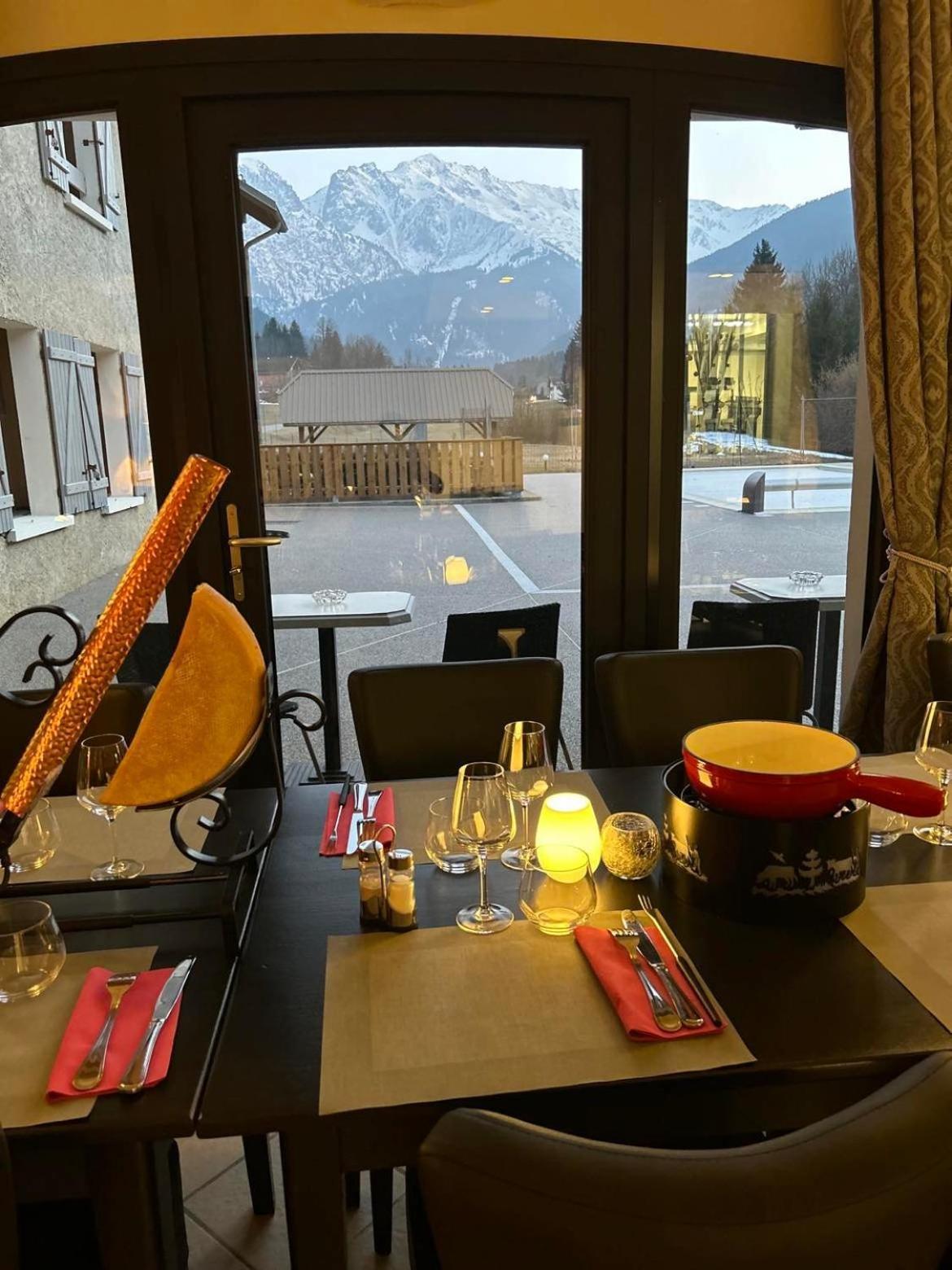 Hotel Restaurant Le Madame La Ferriere  ภายนอก รูปภาพ