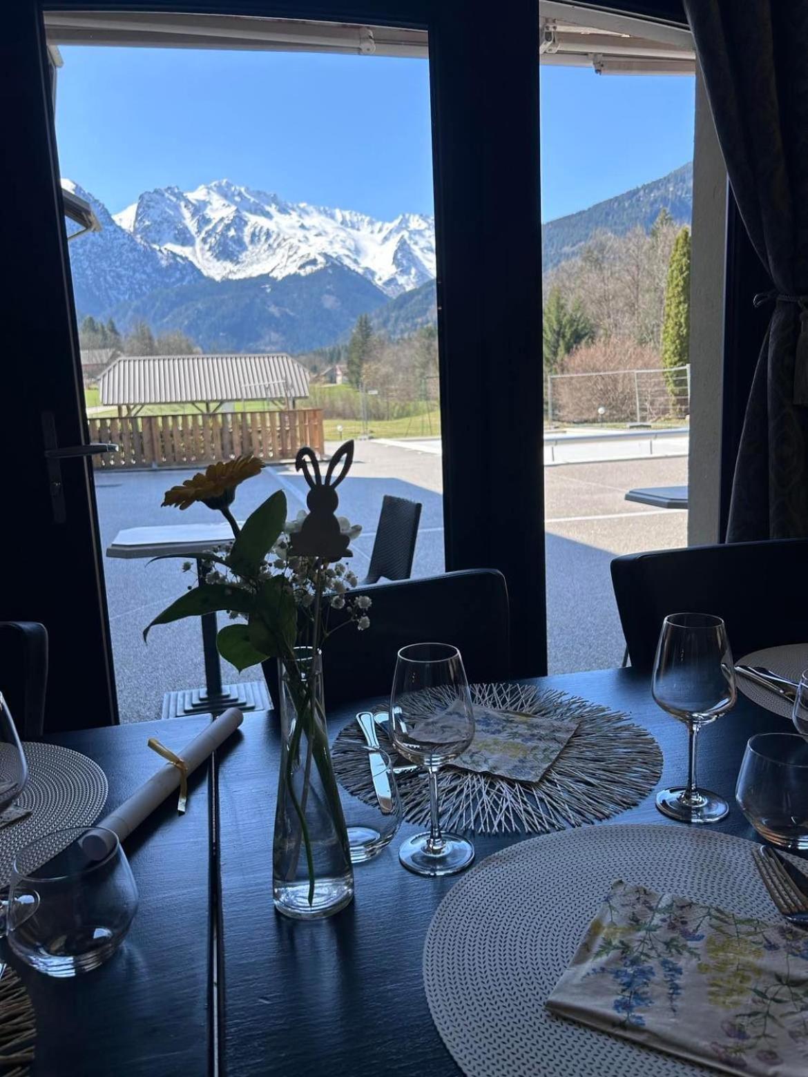 Hotel Restaurant Le Madame La Ferriere  ภายนอก รูปภาพ